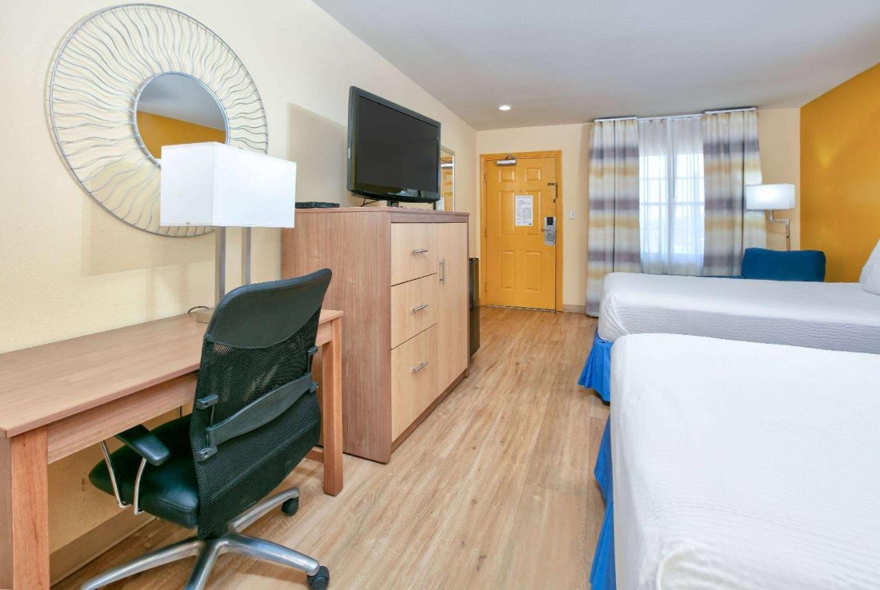 Days-Inn By Wyndham Batesville Ar Dış mekan fotoğraf