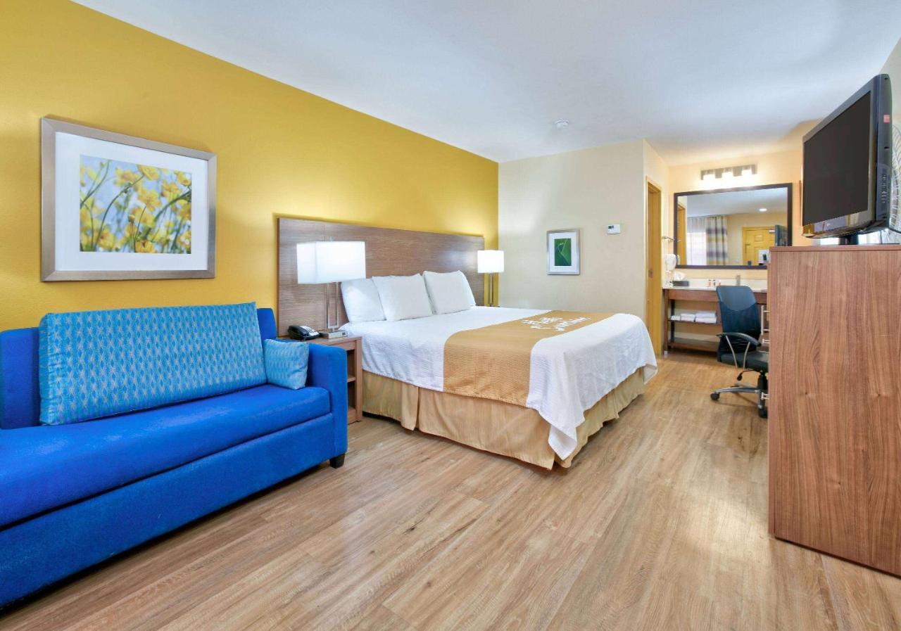Days-Inn By Wyndham Batesville Ar Dış mekan fotoğraf