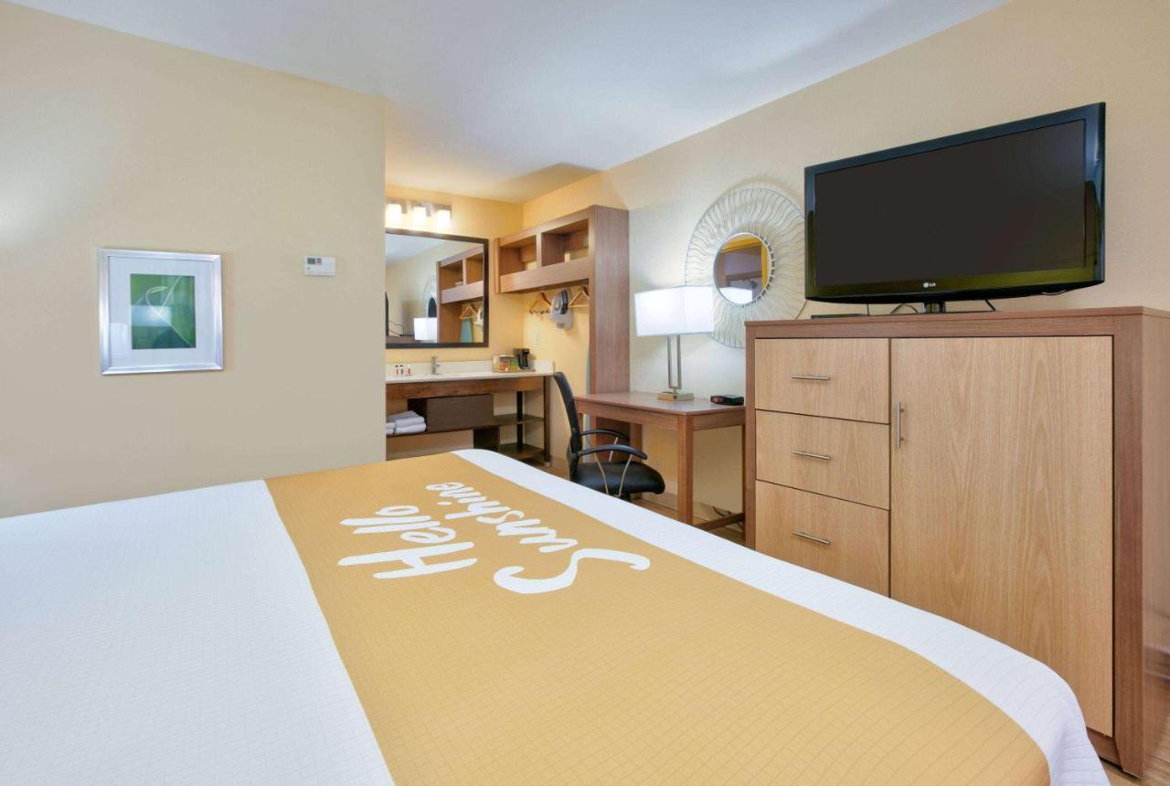 Days-Inn By Wyndham Batesville Ar Dış mekan fotoğraf