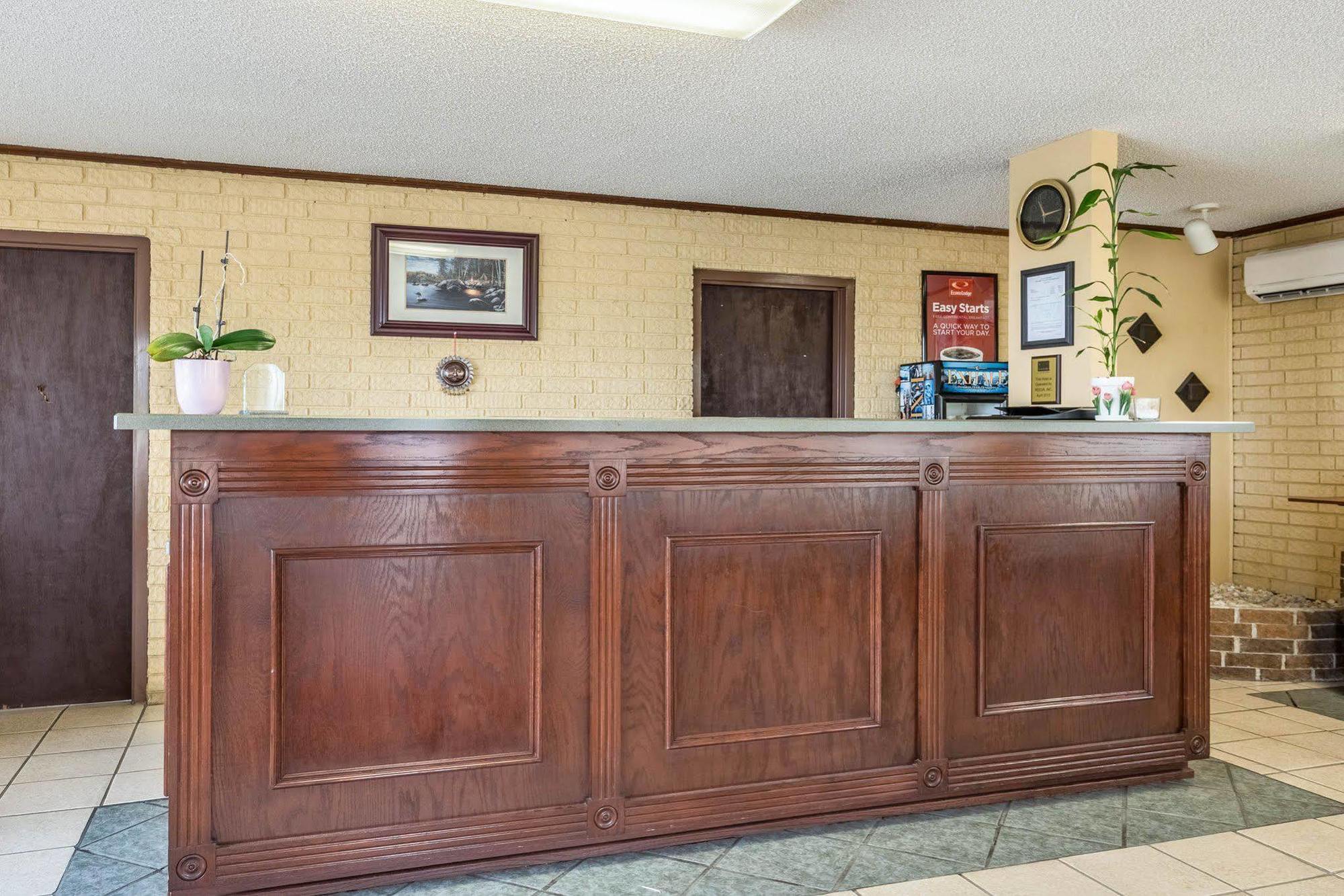 Days-Inn By Wyndham Batesville Ar Dış mekan fotoğraf